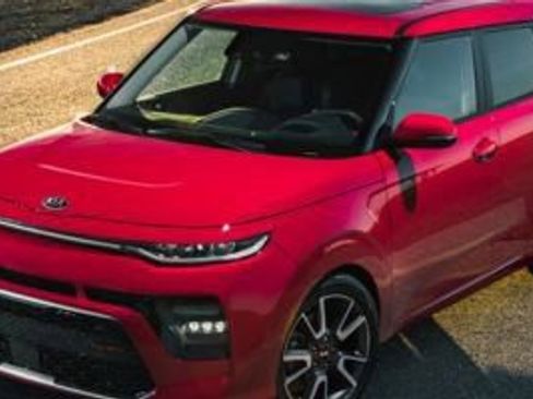 Used 2021 Kia Soul LX image 1