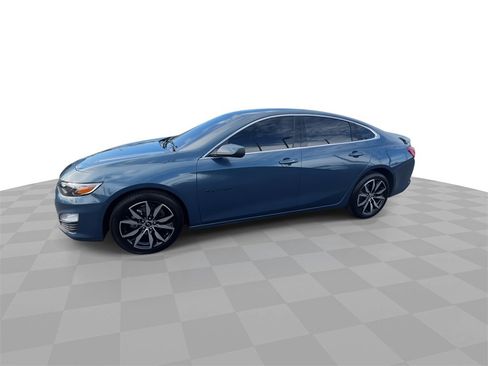 Used 2025 Chevrolet Malibu RS image 4