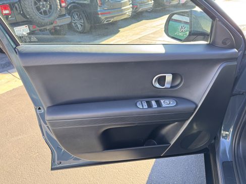 Used 2024 Hyundai Ioniq 5 SE image 14