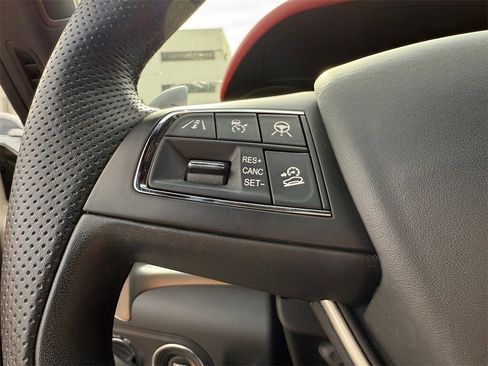 Used 2023 Maserati Levante Modena image 25