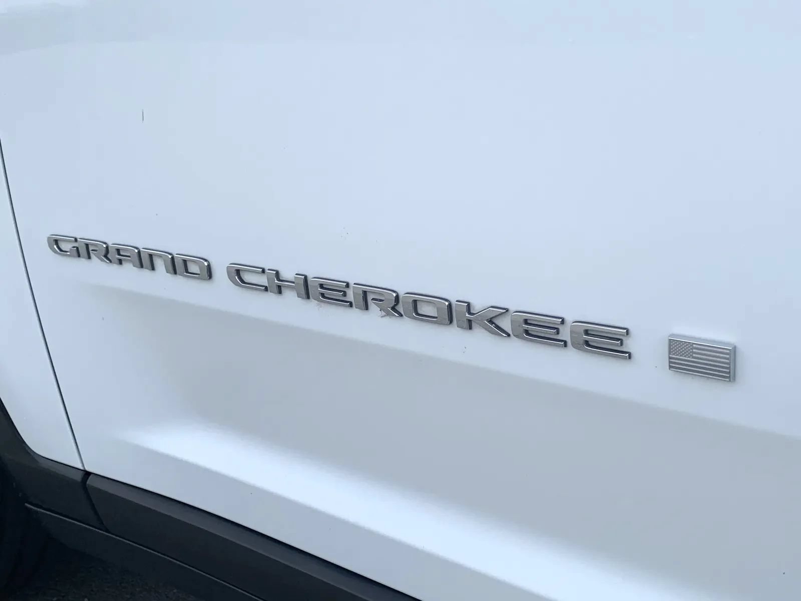 Used 2022 Jeep Grand Cherokee L Limited RWD image 12