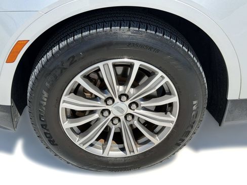 Used 2019 Cadillac XT5 Luxury FWD image 11