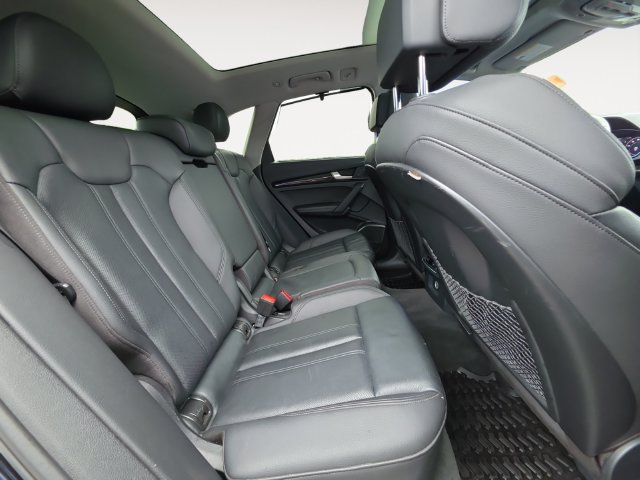 Used 2018 Audi Q5 Prestige w/ Prestige Package AWD/4WD image 14