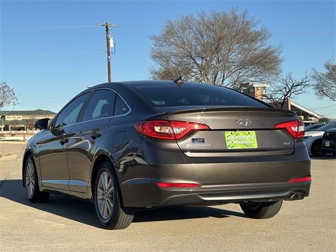 Used 2016 Hyundai Sonata ECO image 3