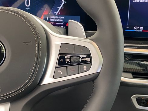 New 2026 BMW X6 xDrive40i w/ Climate Comfort Package image 30