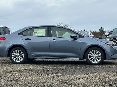 New 2026 Toyota Corolla LE w/ LE Premium Package image 4