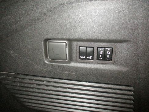 Certified 2023 GMC Yukon XL Denali AWD/4WD image 13