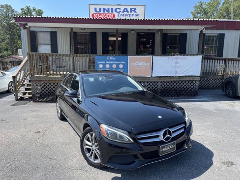 Used 2017 Mercedes-Benz C 300 4MATIC Sedan image 1