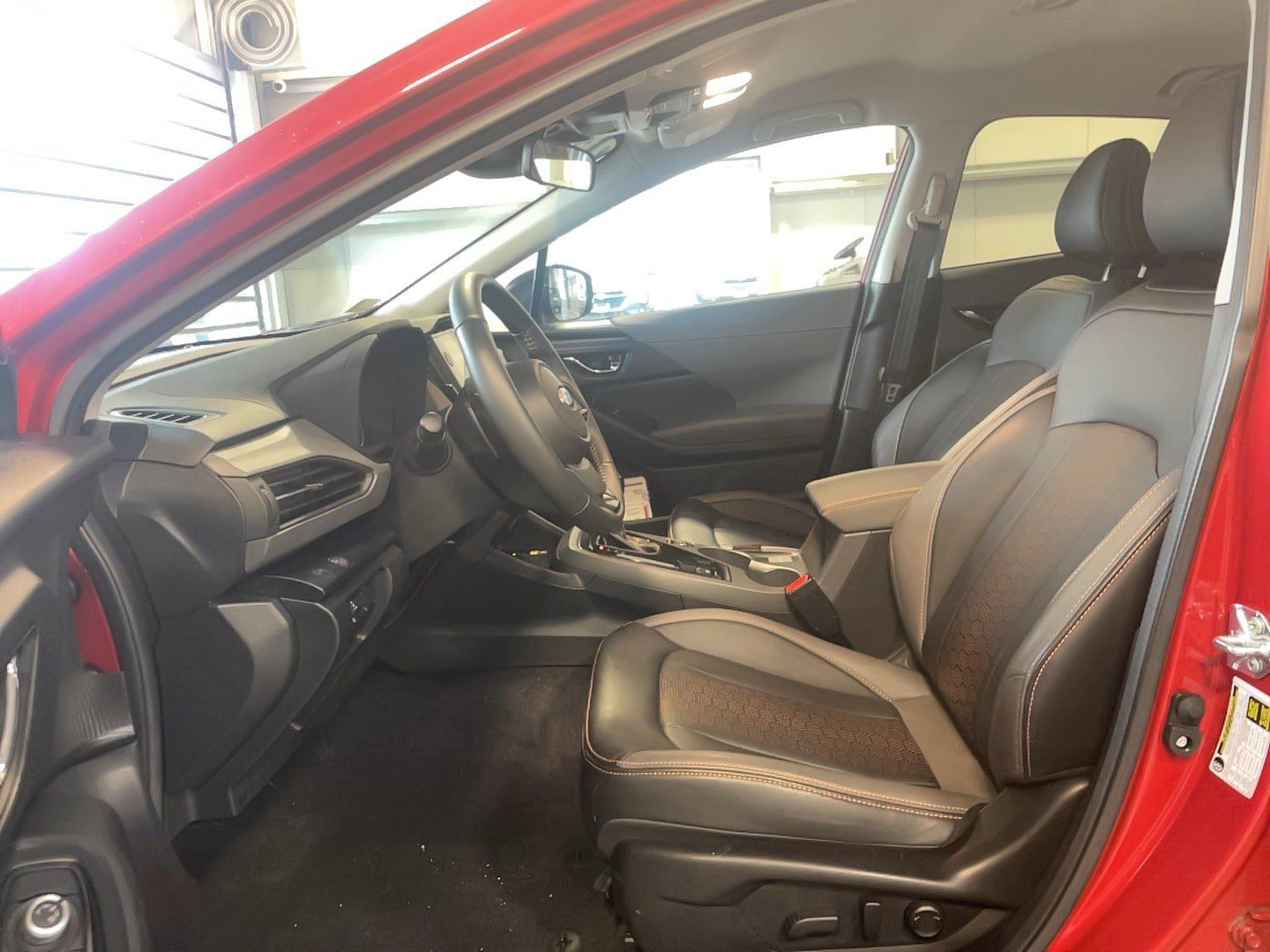 Used 2025 Subaru Crosstrek 2.5i Limited AWD/4WD image 9