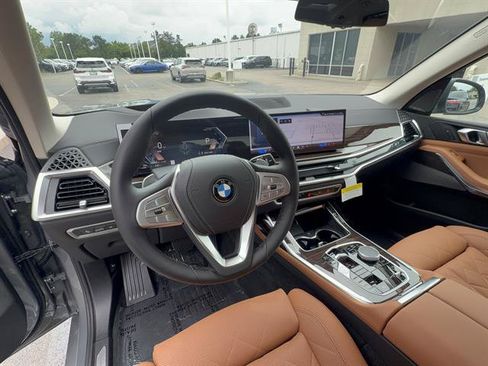 New 2026 BMW X7 xDrive40i AWD/4WD image 13