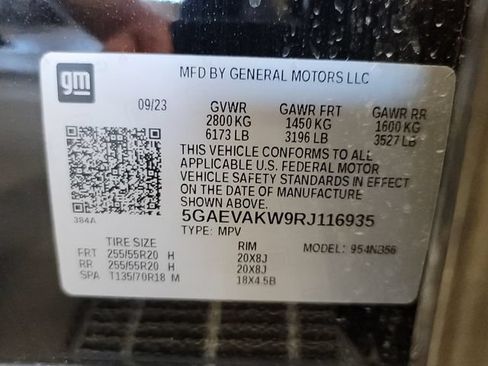 Used 2024 Buick Enclave Essence w/ Sport Touring Edition AWD/4WD image 36