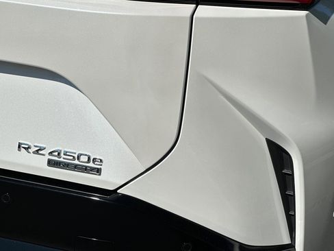 Used 2023 Lexus RZ 450e Premium w/ Technology Package image 24