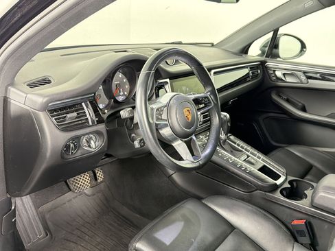 Used 2020 Porsche Macan AWD/4WD image 5