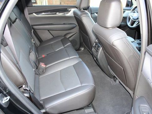 Used 2023 Cadillac XT5 Premium Luxury image 18