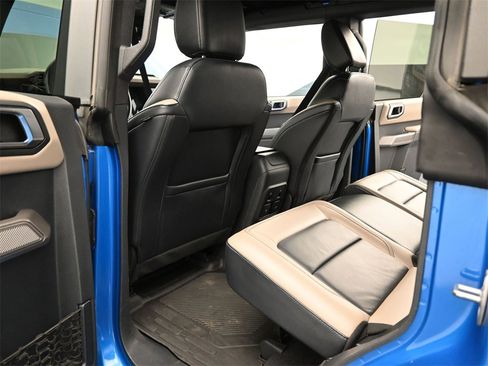 Used 2022 Ford Bronco Wildtrak image 15