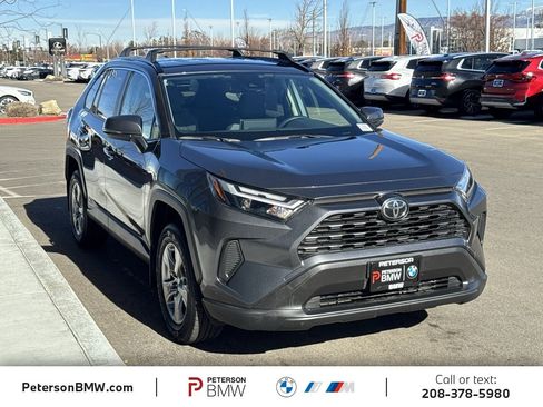 Used 2025 Toyota RAV4 XLE image 9