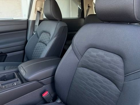 New 2026 Nissan Pathfinder S image 12