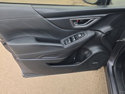 Used 2020 Subaru Forester Limited image 14