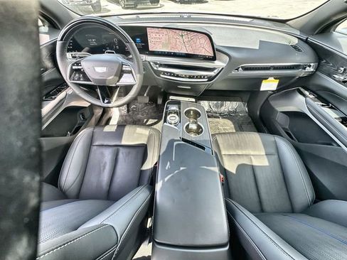 Used 2024 Cadillac Lyriq Luxury image 21