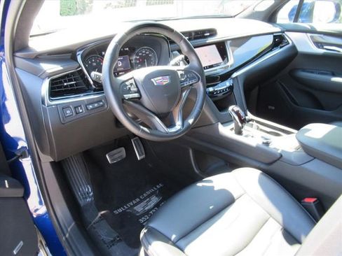 Certified 2024 Cadillac XT6 Sport w/ Platinum Package AWD/4WD image 17