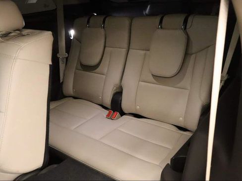 Certified 2021 Ford Explorer Platinum w/ Equipment Group 601A image 22