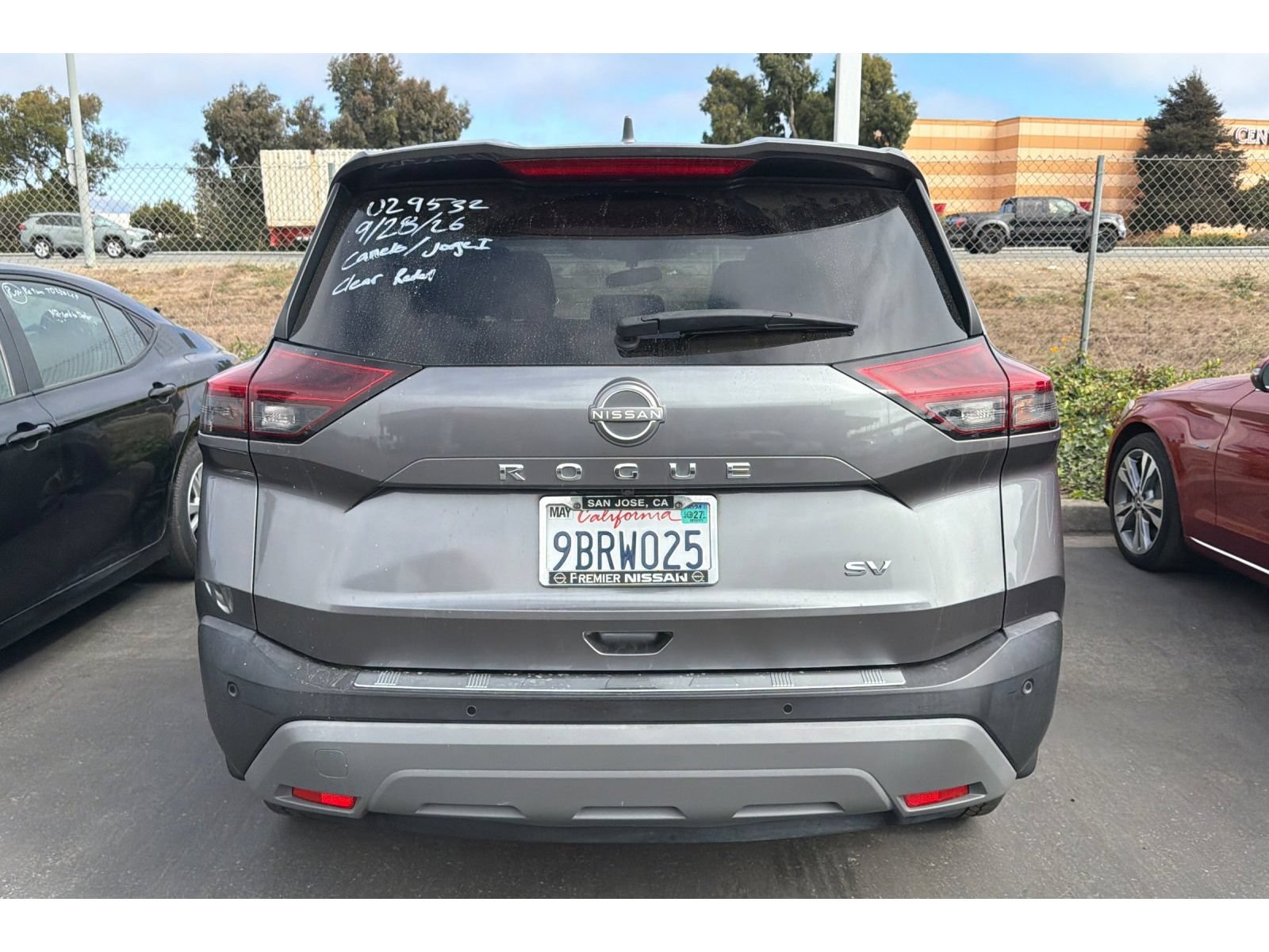 Used 2022 Nissan Rogue SV FWD image 6