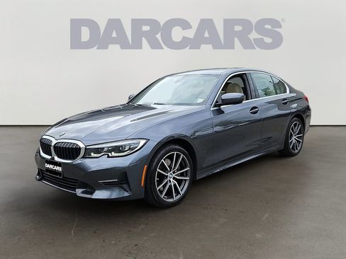 Used 2020 BMW 330i xDrive Sedan w/ Convenience Package AWD/4WD image 3
