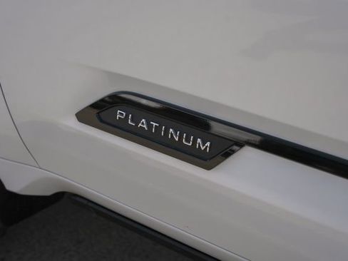 Used 2023 Toyota Sequoia Platinum image 13