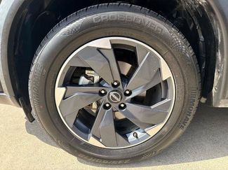 Certified 2024 Nissan Rogue SV FWD video 3