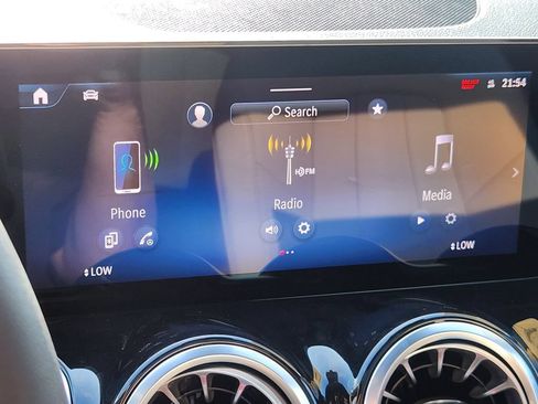 New 2026 Mercedes-Benz GLB 250 4MATIC image 21