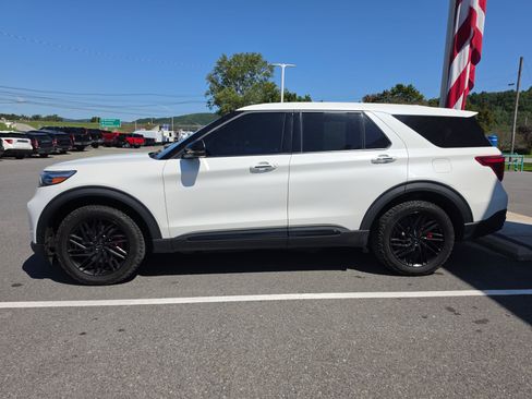 Used 2021 Ford Explorer ST w/ Equipment Group 401A AWD/4WD image 6