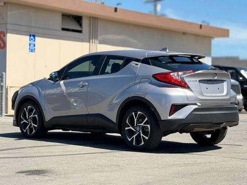 Used 2018 Toyota C-HR XLE FWD image 9