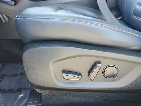 Used 2022 Ford Edge SEL w/ Sport Appearance Package image 14