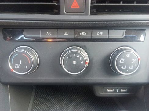 Used 2024 Volkswagen Jetta S FWD image 29