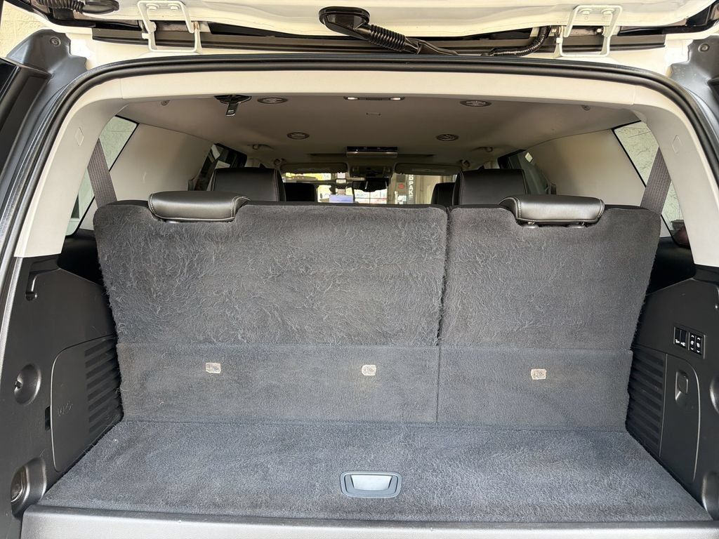 Certified 2020 GMC Yukon Denali w/ Denali Ultimate Package AWD/4WD image 28