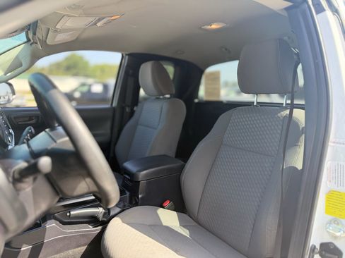 Used 2023 Toyota Tacoma SR RWD image 23