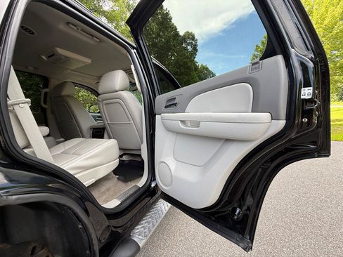 Used 2012 Chevrolet Tahoe LT AWD/4WD image 31