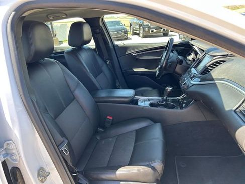 Used 2019 Chevrolet Impala LT image 8