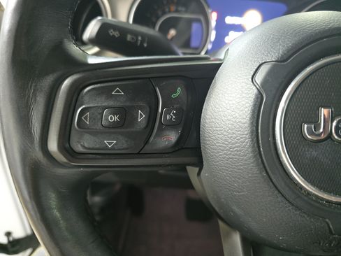Used 2018 Jeep Wrangler Unlimited Sport S AWD/4WD image 14