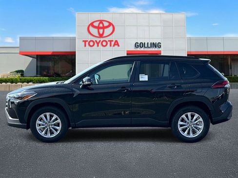 New 2026 Toyota Corolla Cross LE AWD/4WD image 5