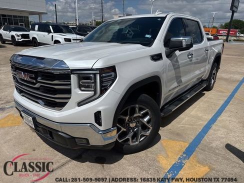 Used 2022 GMC Sierra 1500 SLT w/ SLT Convenience Package image 1