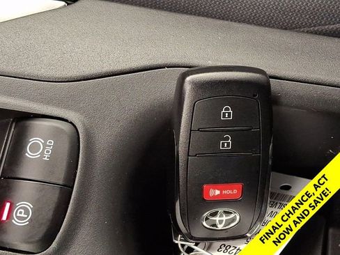 Used 2025 Toyota Corolla Cross AWD Hybrid image 17