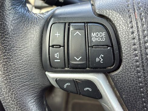 Used 2020 Toyota Sienna XLE Premium image 36