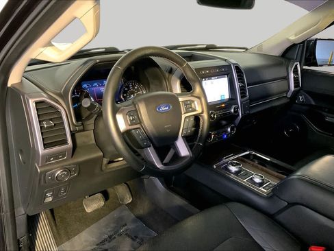 Used 2019 Ford Expedition Platinum AWD/4WD image 18