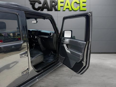 Used 2016 Jeep Wrangler Unlimited Rubicon AWD/4WD image 21