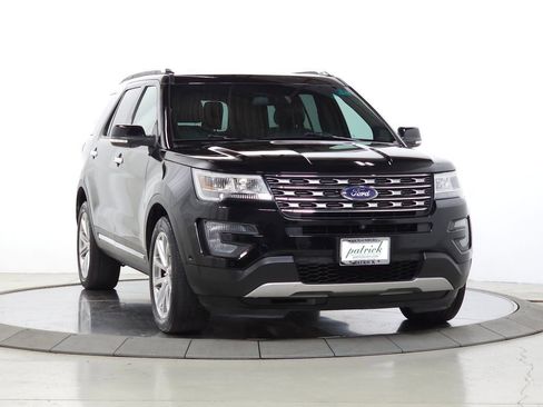 Used 2017 Ford Explorer Limited w/ Equipment Group 301A AWD/4WD image 1