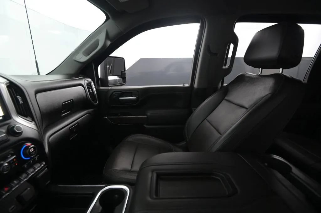 Used 2020 Chevrolet Silverado 2500 LTZ w/ Technology Package AWD/4WD image 46