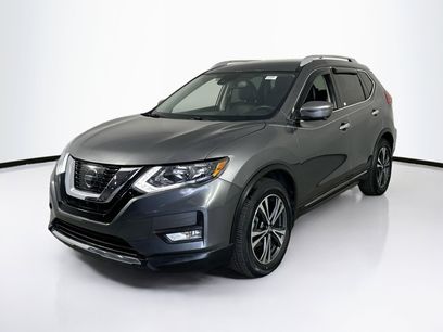 Used 2017 Nissan Rogue SL