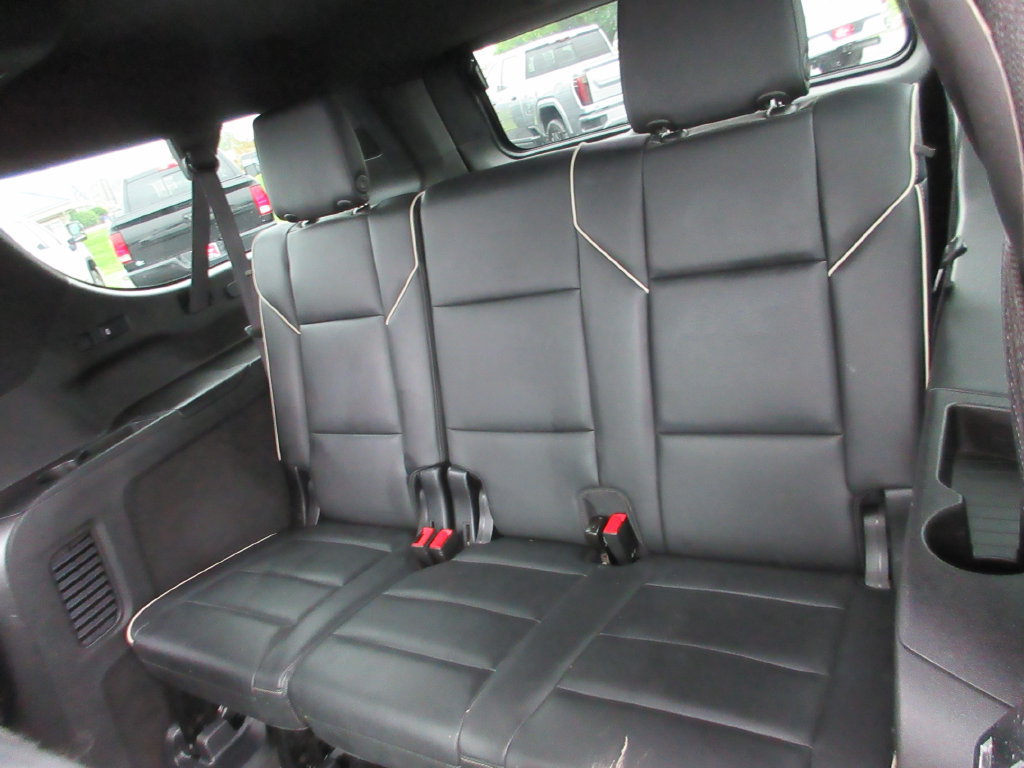 Used 2023 Cadillac Escalade ESV Sport w/ LPO, ONYX Package AWD/4WD image 26