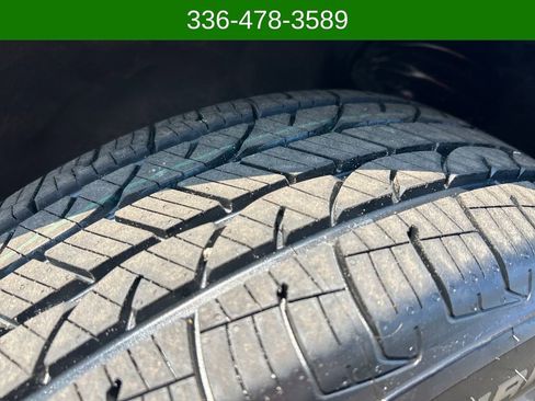 Used 2020 Ford Escape SE image 27